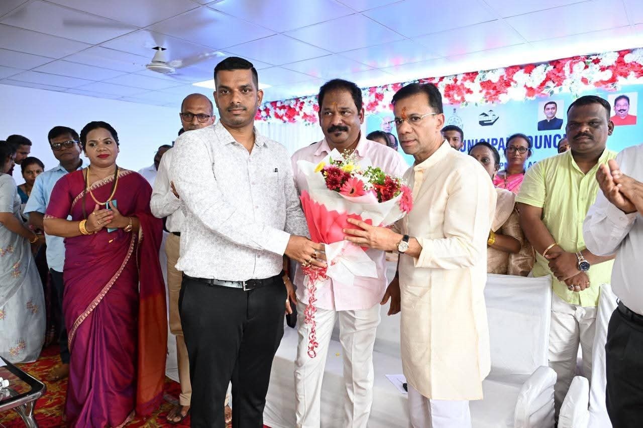 पेडणे नगरपालिका इमारतीचे लोकार्पण