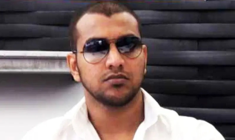 जेनिटोचा आश्रयदाता कोण ?