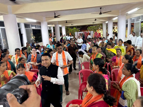 पाकिटे पोहोचली…