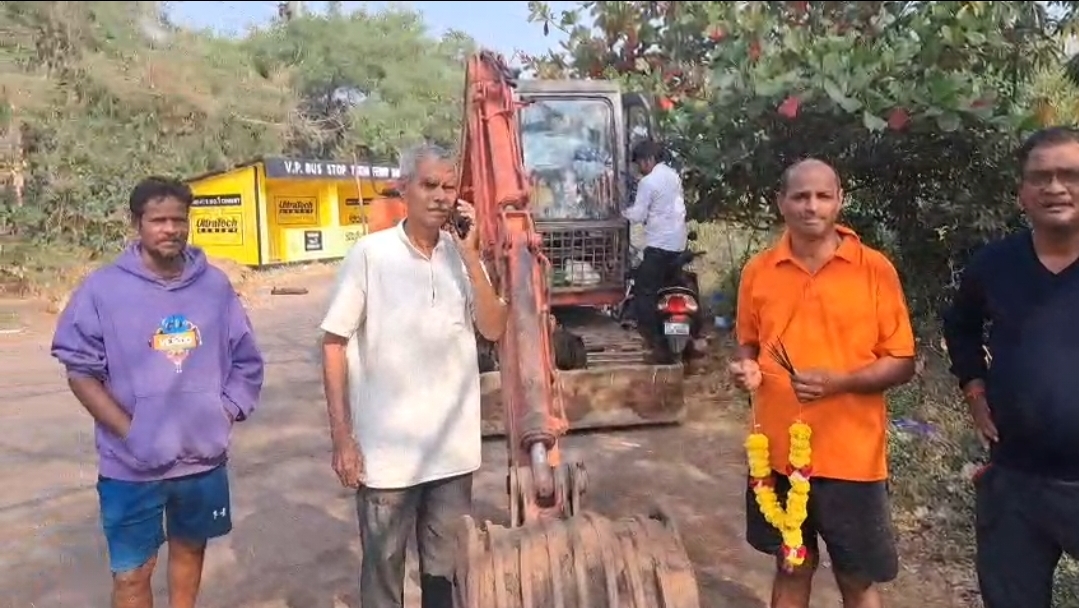 गाळ उपसा की ‘पैसा’ उपसा ?