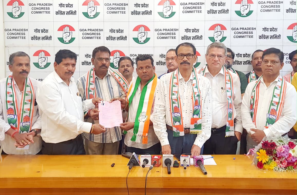 Nonu Naik Joins Congress; BJP Betrayed STs, SCs and OBCs: Girish Chodankar
