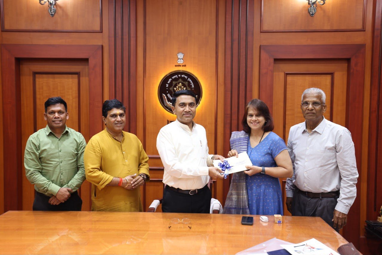 Goa CM Honours Squash Star Yash Fadte with ₹12.5 Lakh Sports Excellence Award