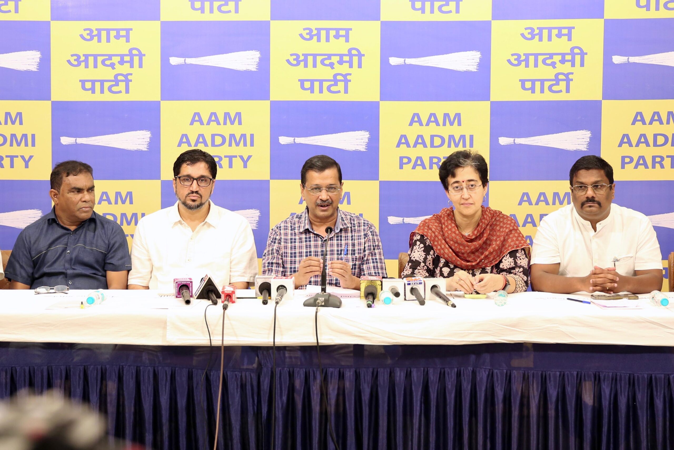 डीडीएसएसवायचा विस्तार करा; प्रत्येक गोमंतकीय कुटुंबाला १० लाखांचे आरोग्य विमा संरक्षण द्या : अरविंद केजरीवाल