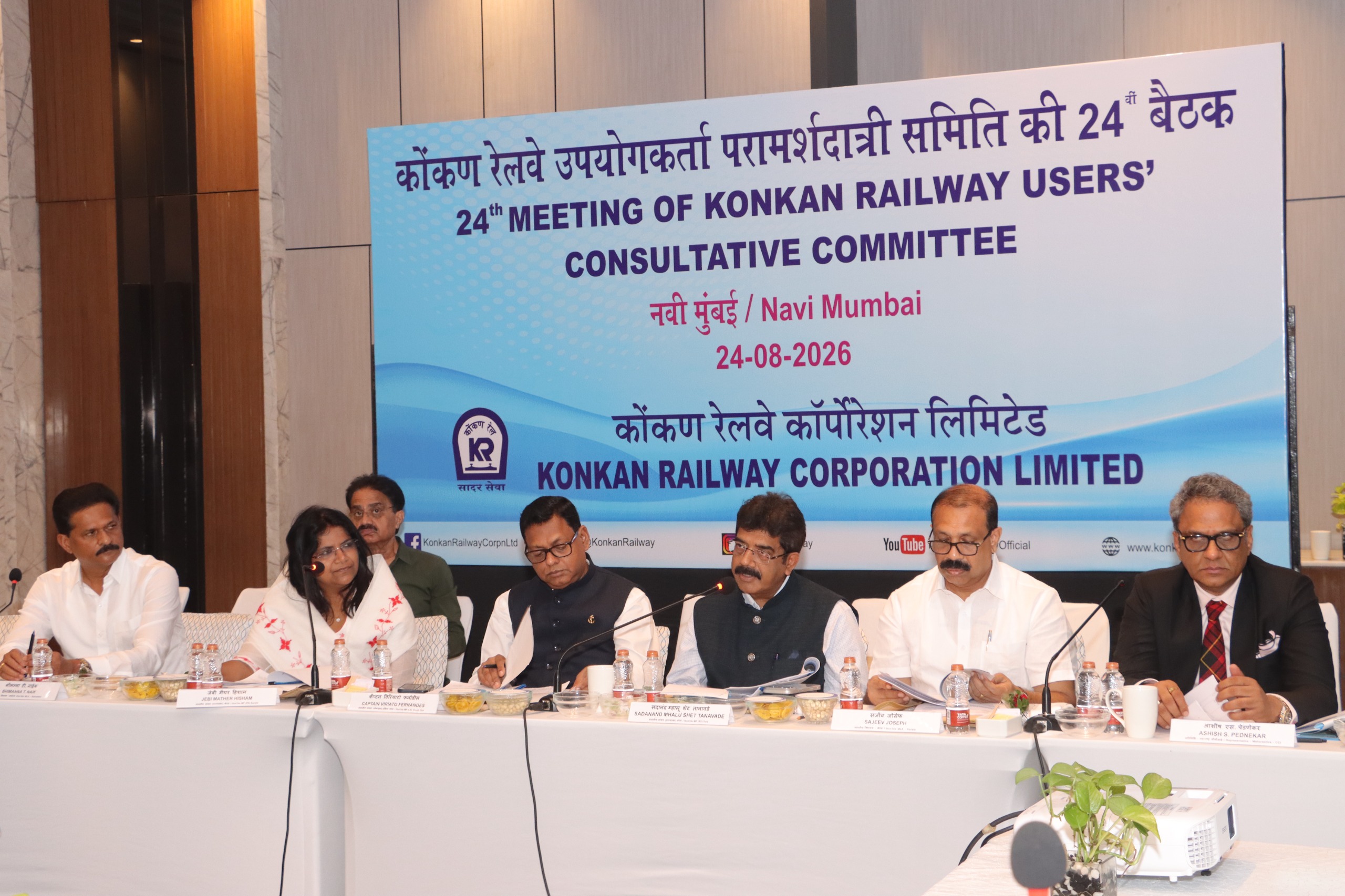 Viriato Raises Land-Losers’ Rights at Konkan Railway Meeting