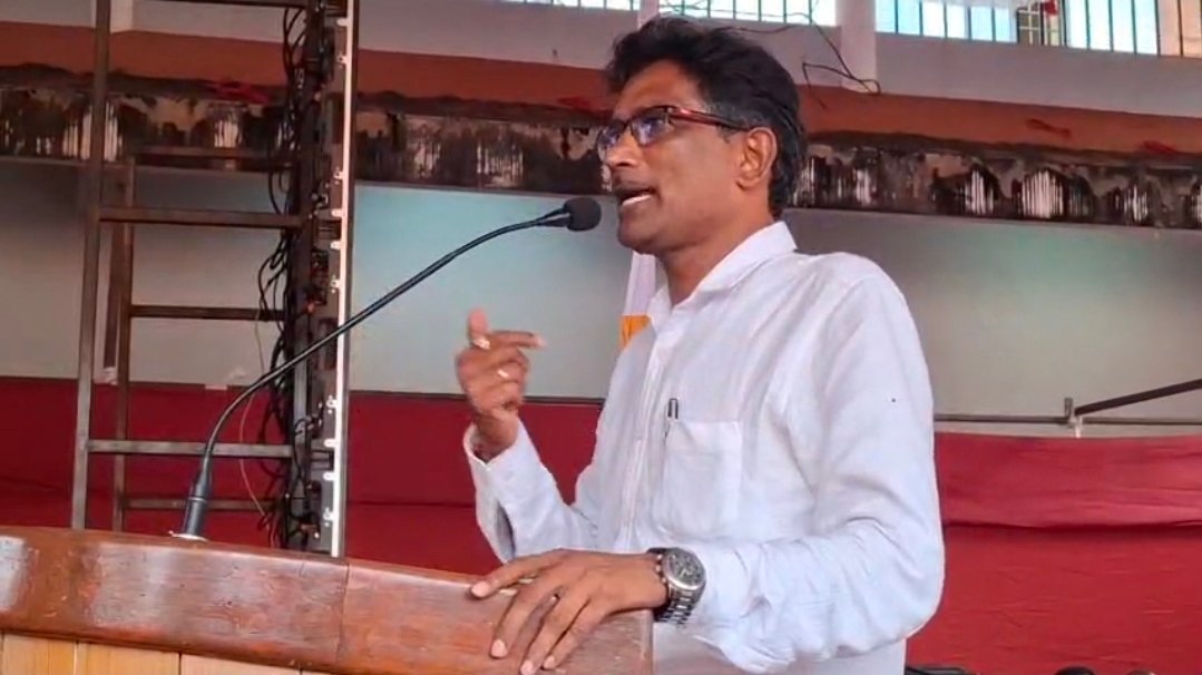 स्थानिकांना विश्वासात घेतल्याशिवाय जेएसडब्ल्यूला काम करू देणार नाही!