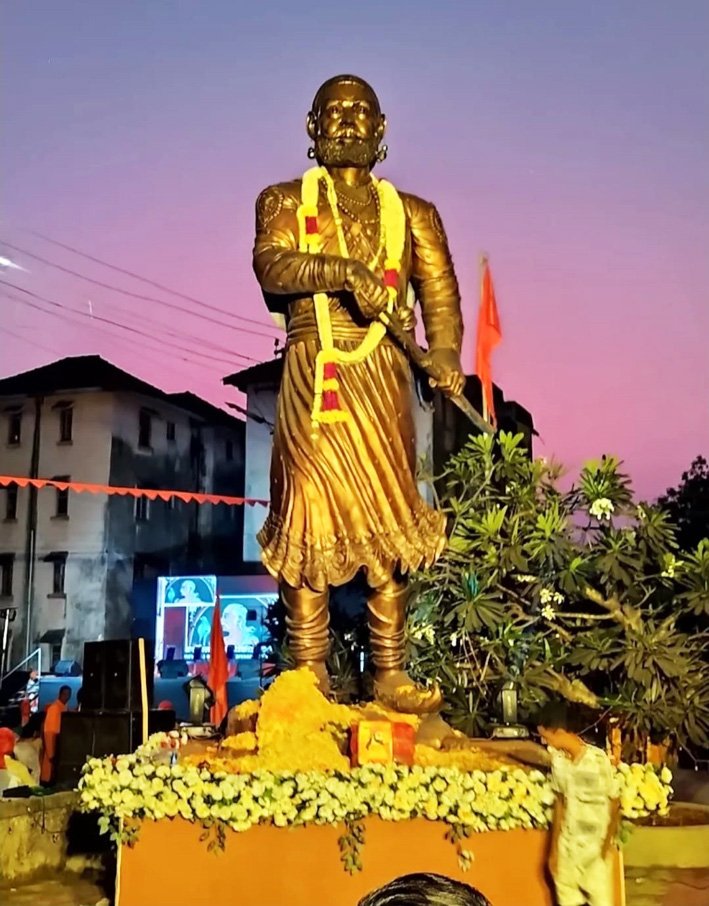 शिवरायांचा पुतळा हटणार नाही!