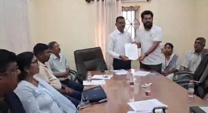 निवाड्याविरोधात फेरविचार याचिका ?
